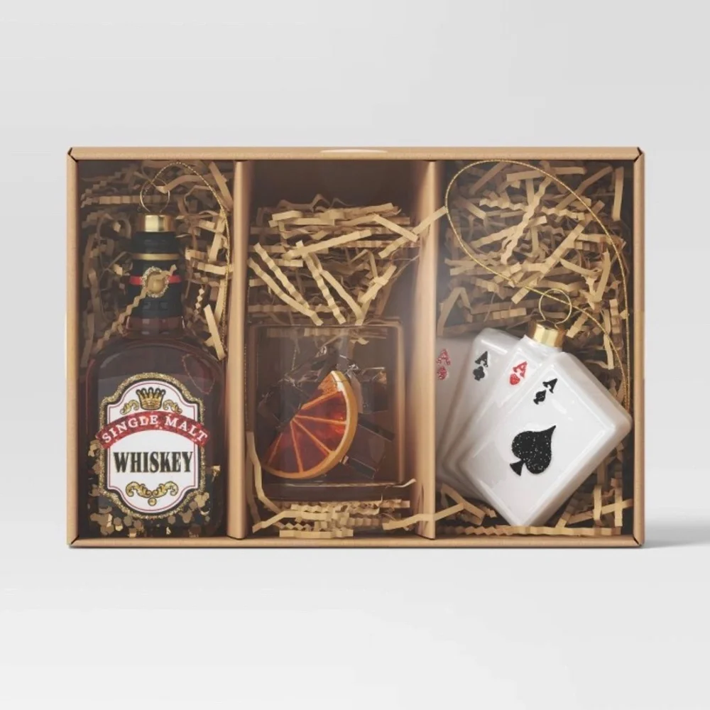 ❤️ WONDERSHOP CHRISTMAS GIFT WHISKEY POKER PLAYING CARDS ORNAMENT NEW 3 PC SET